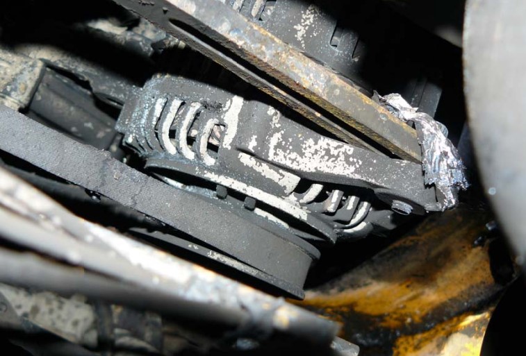 2005 Mustang MTL25 Skid Steer - Image 16