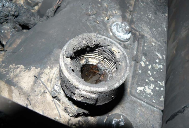 2005 Mustang MTL25 Skid Steer - Image 19