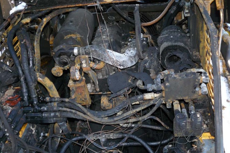 2005 Mustang MTL25 Skid Steer - Image 21