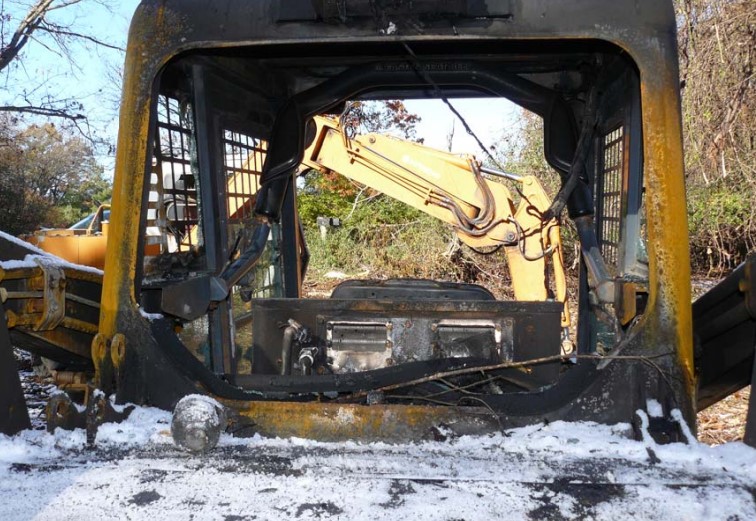 2005 Mustang MTL25 Skid Steer - Image 5