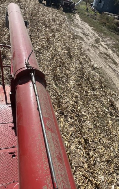 1998 CASE IH 2366 Combine - Image 3