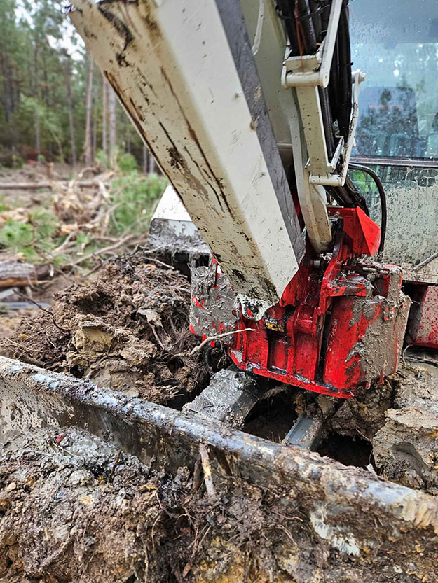 2022 Takeuchi TB280FR Excavator - Image 2