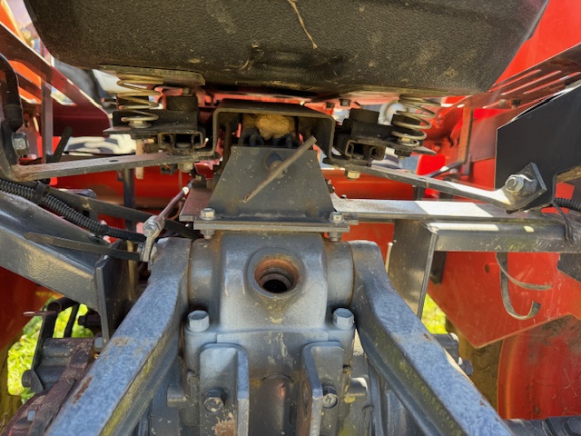 2016 Kubota MX5200 Tractor - Image 4