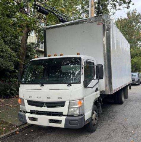 2012 Mitsubishi Fuso Box Truck - Image 2