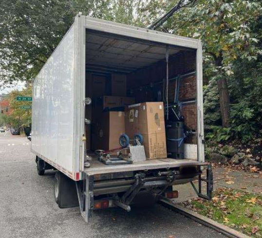 2012 Mitsubishi Fuso Box Truck - Image 4