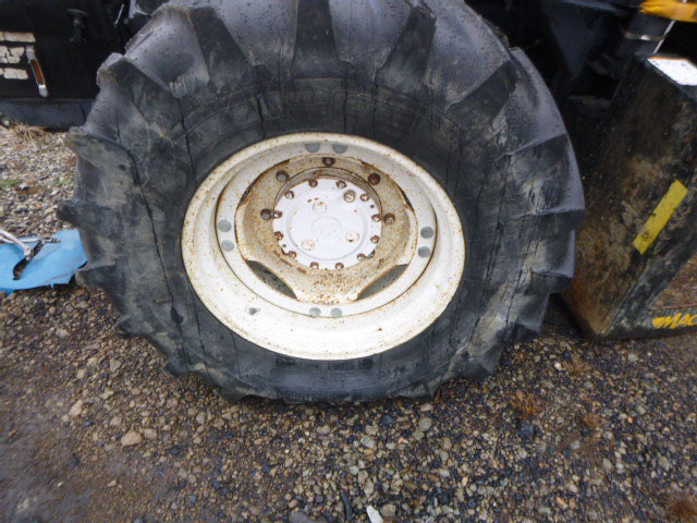 2000 New Holland TM115 Tractor - Image 17