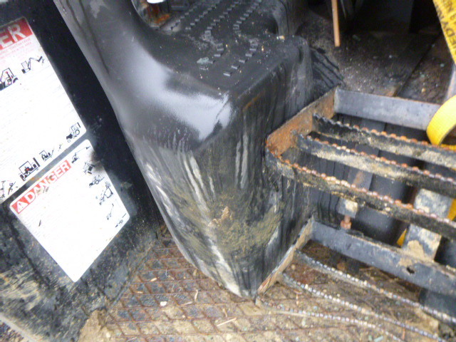 2000 New Holland TM115 Tractor - Image 19