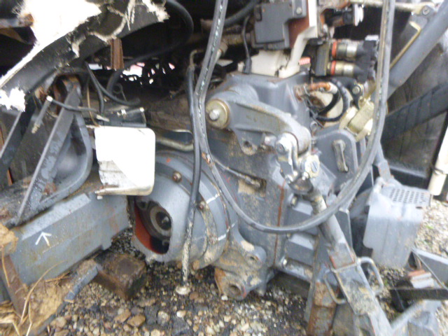 2000 New Holland TM115 Tractor - Image 21