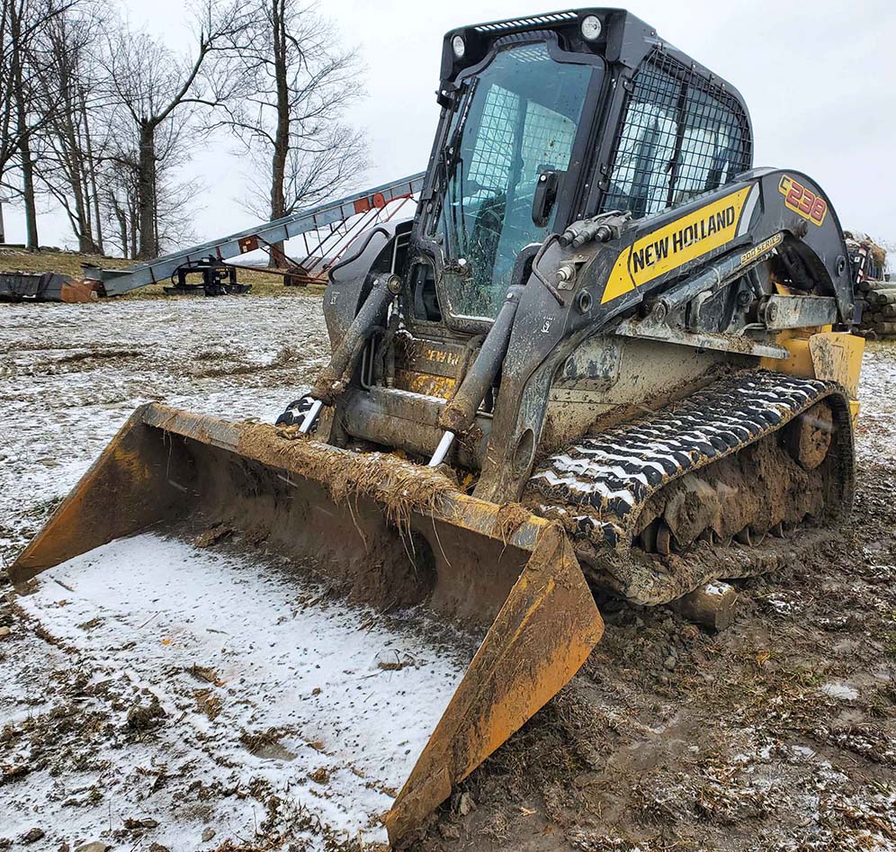 2017 New Holland C238 Skid Steer - Image 4