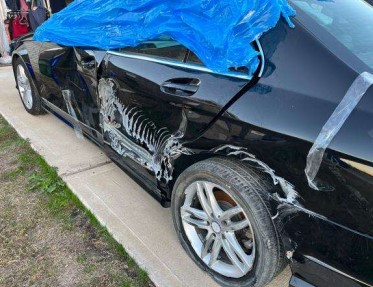 2014 Mercedes C300 Luxury 4MATIC - Image 2