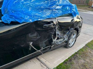 2014 Mercedes C300 Luxury 4MATIC - Image 3