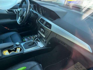 2014 Mercedes C300 Luxury 4MATIC - Image 8