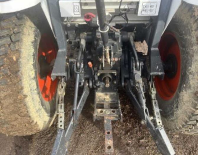 2011 Bobcat CT225 Tractor with Loader - Image 9