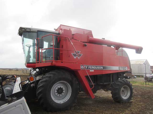 [Auction]: 1998 Massey Ferguson 8780 Combine | Iowa | damaged | CAG