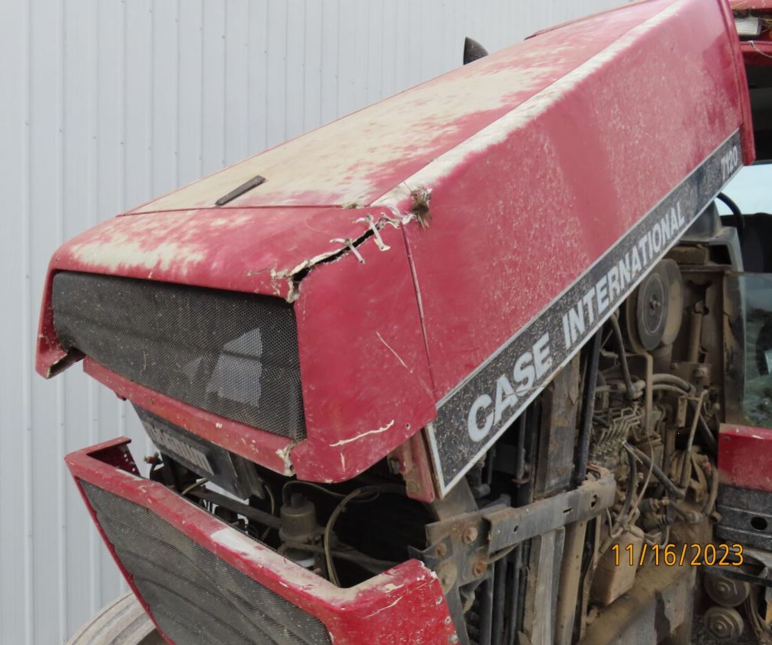 Case International 7120 Tractor - Image 3