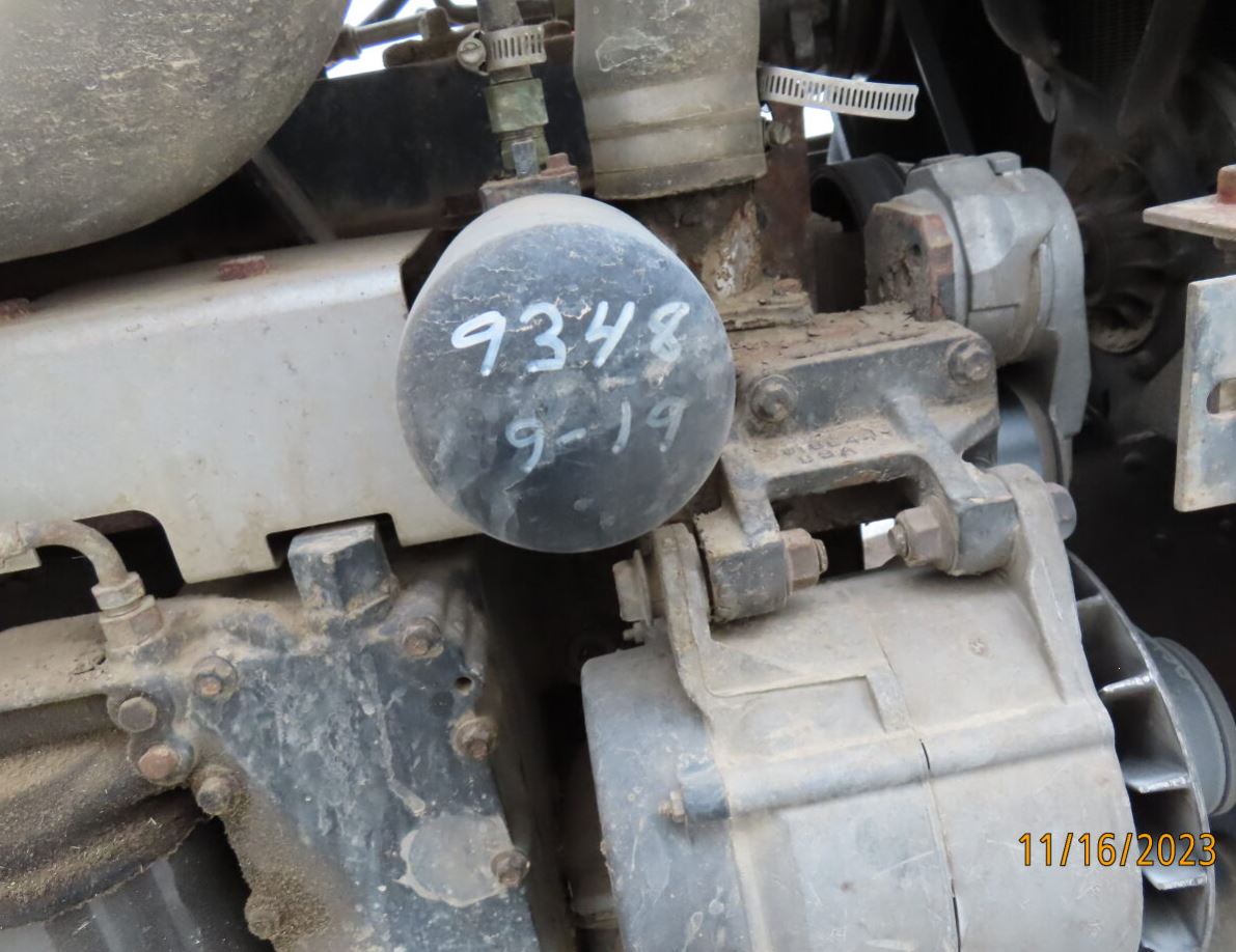 Case International 7120 Tractor - Image 8