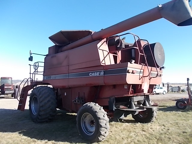 1999 Case IH 2388 Combine - Image 5