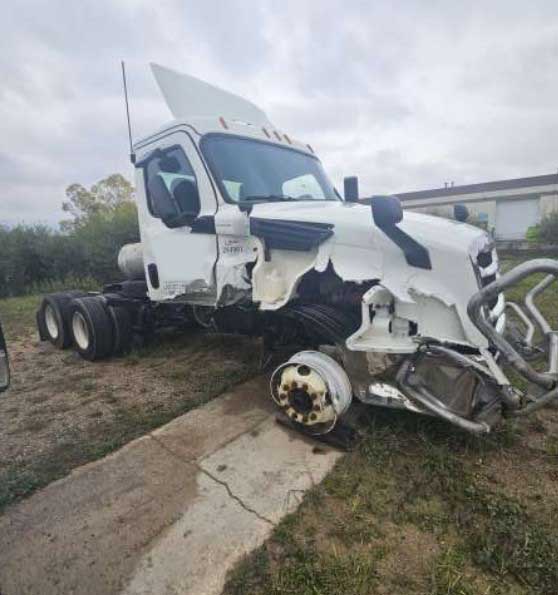 2020 Freightliner Cascadia - Image 3