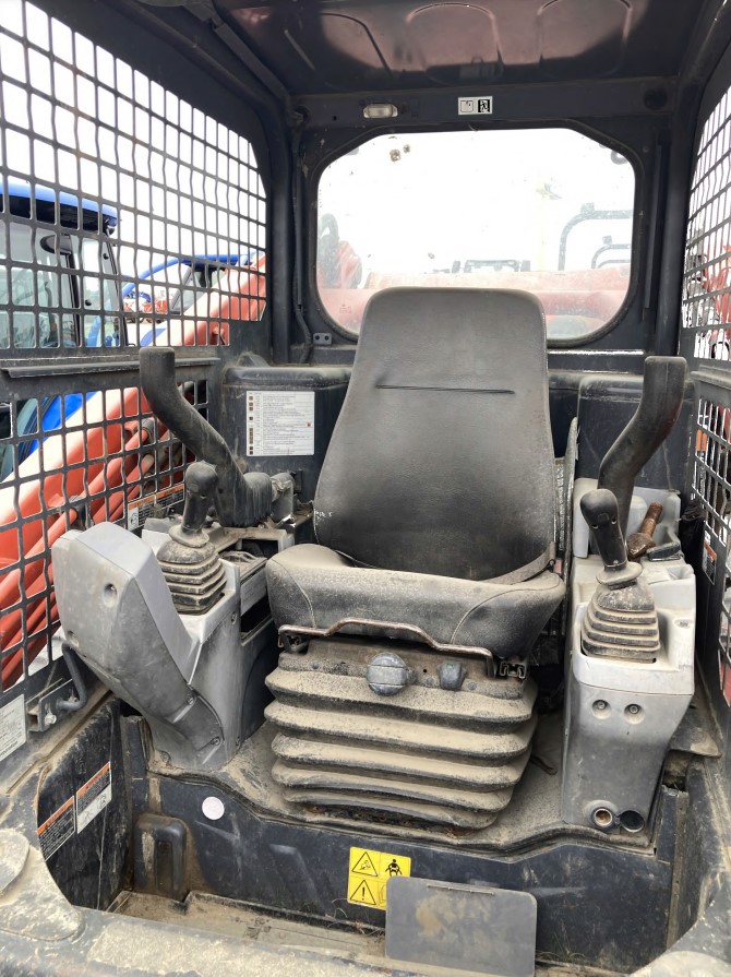 2016 Kubota SVL95-2s Skid Steer - Image 7