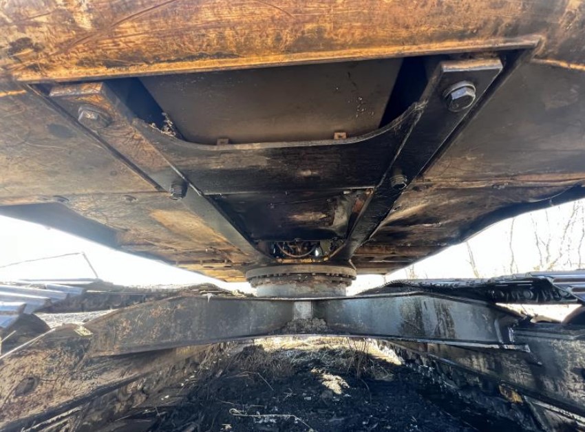 Komatsu PC220LC Excavator - Image 11