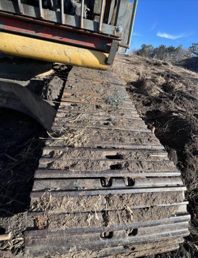 Komatsu PC220LC Excavator - Image 13