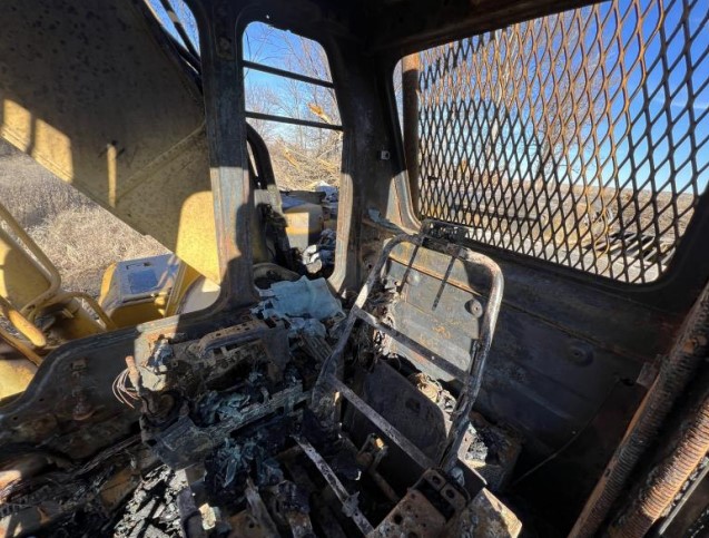 Komatsu PC220LC Excavator - Image 14