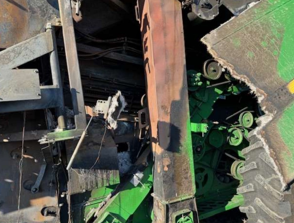 2011 John Deere 9870 STS Combine - Image 12