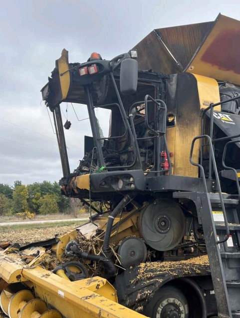 2010 Caterpillar Lexion 595R Combine - Image 13