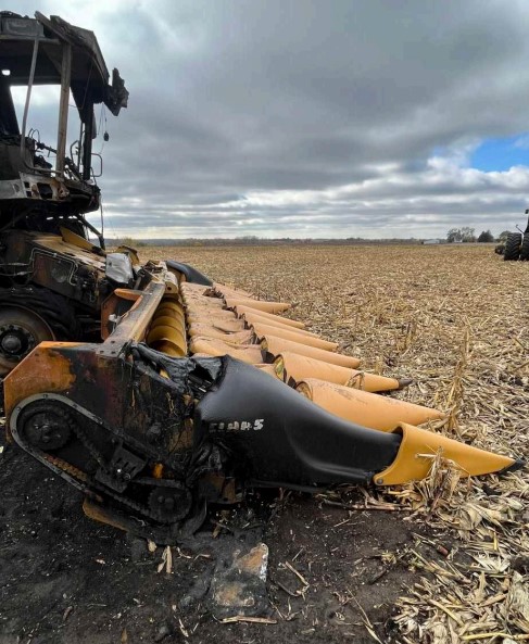 2010 Caterpillar Lexion 595R Combine - Image 3