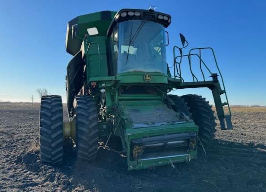 2011 John Deere 9870 STS Combine - Image 6