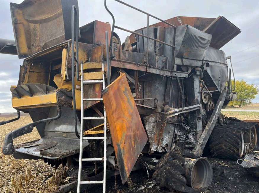 2010 Caterpillar Lexion 595R Combine - Image 6