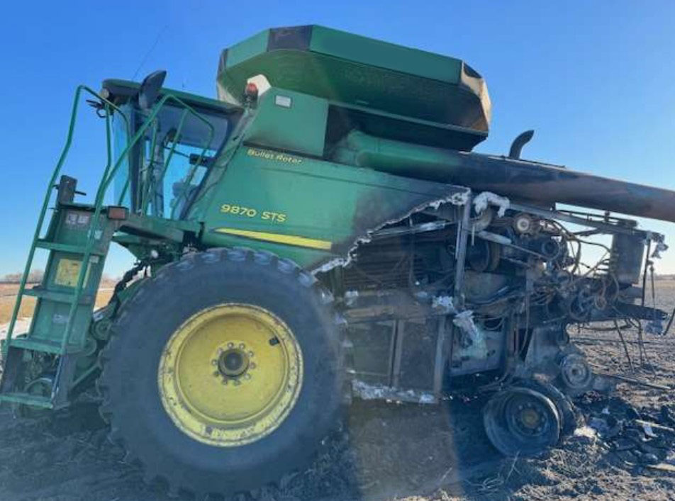 2011 John Deere 9870 STS Combine - Image 8