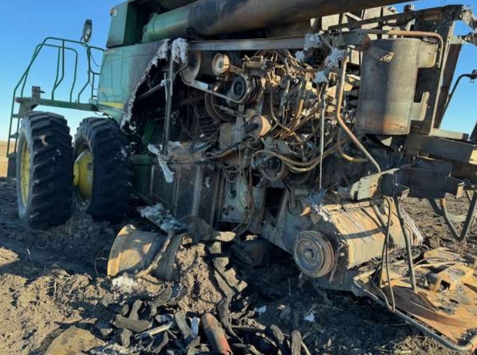 2011 John Deere 9870 STS Combine - Image 9