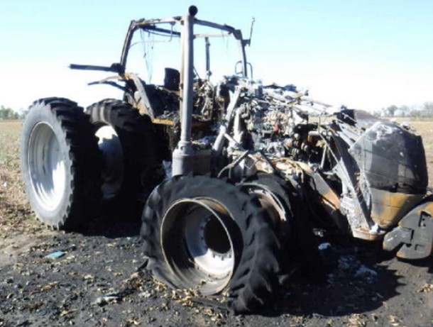 2014 Case IH 290 Magnum Tractor - Image 2