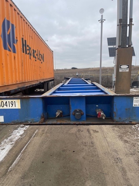 1993 Strick Commercial 40’ Trailer Chassis - Image 3