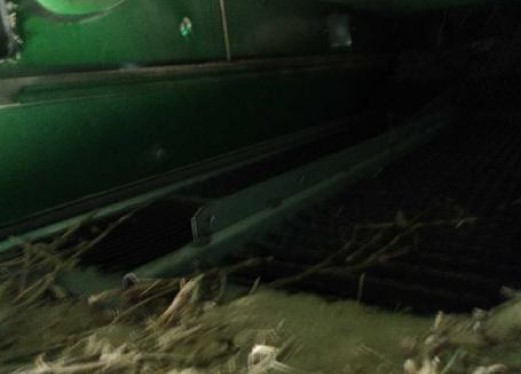 2005 John Deere 9760 Combine - Image 20