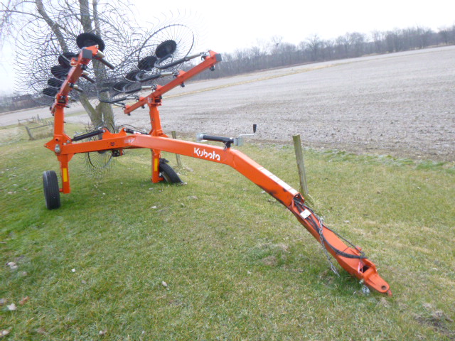 2022 Kubota RA210CR Hay Rake - Image 3