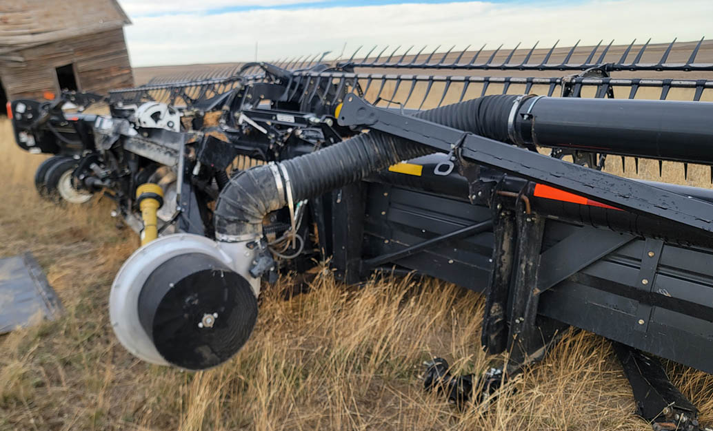 2011 MacDon FD70 FlexDraper Header - Image 10