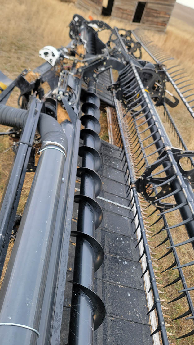 2011 MacDon FD70 FlexDraper Header - Image 11