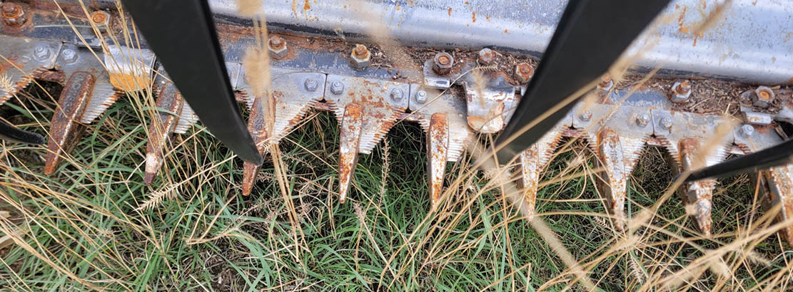 2011 MacDon FD70 FlexDraper Header - Image 12