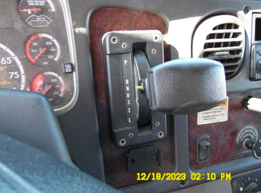 2012 Freightliner M2 Box Truck - Image 14