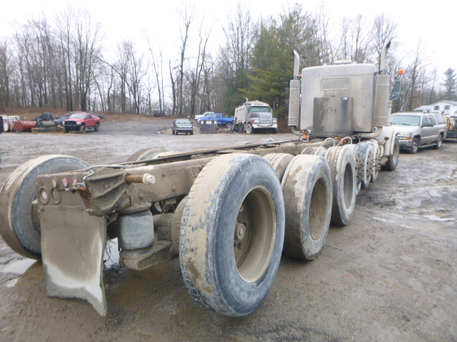 1998 Kenworth W900 Dump Truck - Image 12