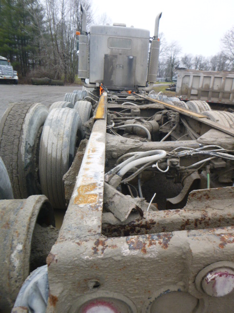 1998 Kenworth W900 Dump Truck - Image 14