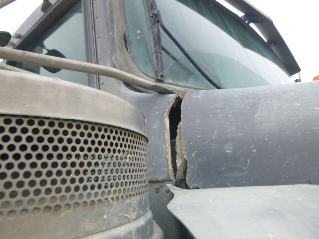 1998 Kenworth W900 Dump Truck - Image 22