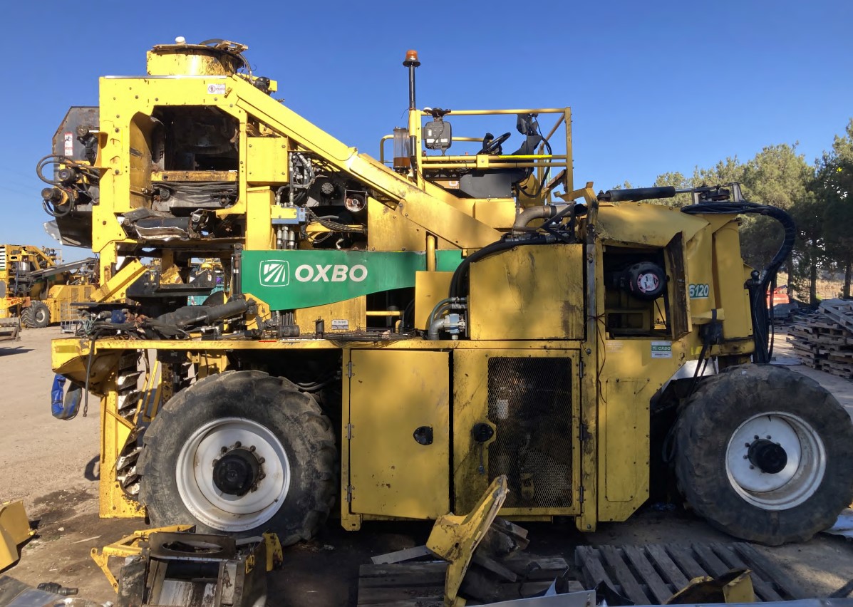 2018 OXBO 6120 Grape Harvester