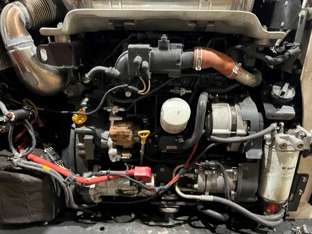 2022 Bobcat T870 Track Loader - Image 5