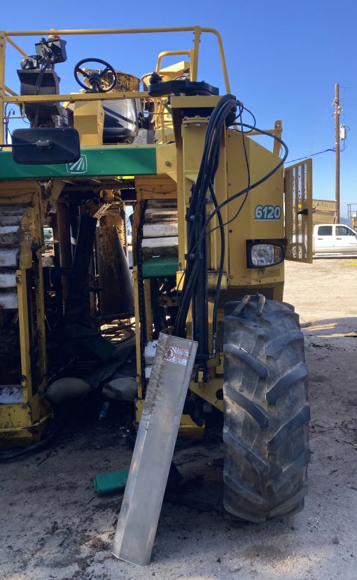 2018 OXBO 6120 Grape Harvester - Image 9