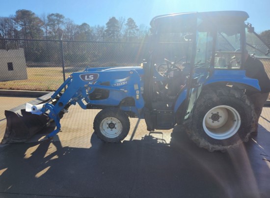 2019 LS XR3135H Compact Cab Tractor