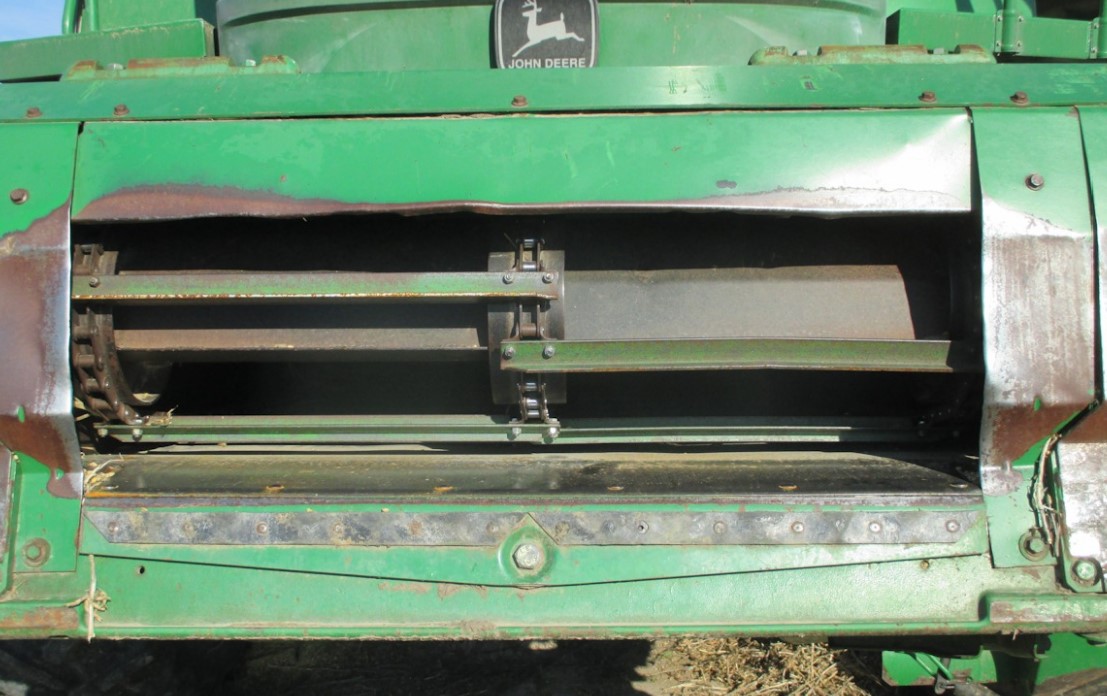 2001 John Deere 9650 Combine - Image 24