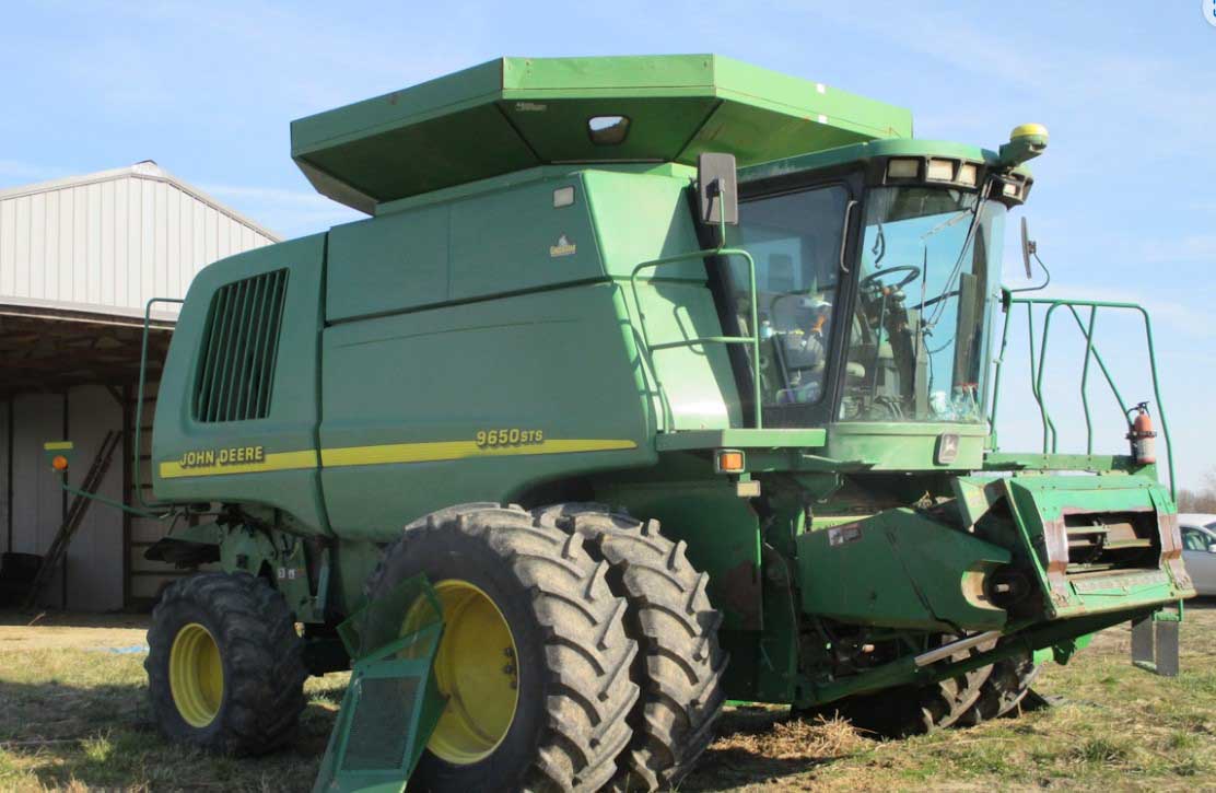 2001 John Deere 9650 Combine - Image 5